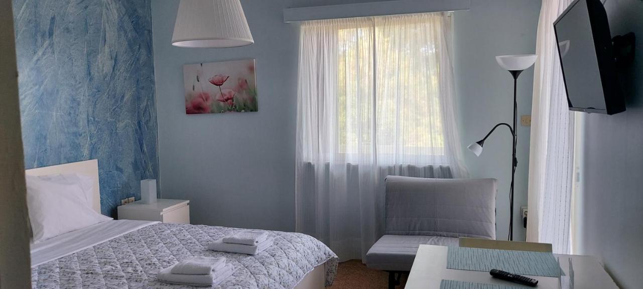 Oikika B10 Apartman Ártemida Kültér fotó